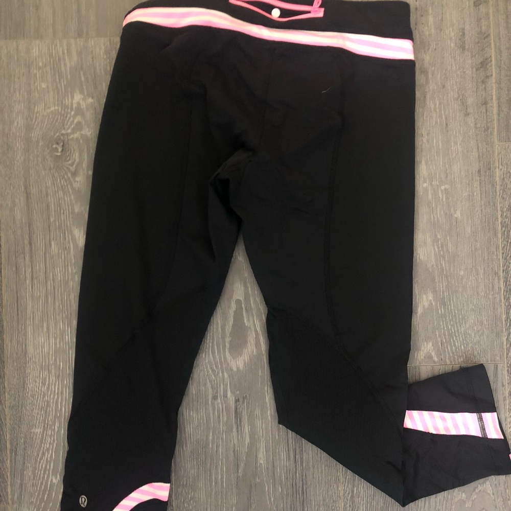 LULULEMON ATHLETICA - Run/Yoga Crop || sz 6